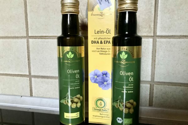 Leinöl und Olivenöl