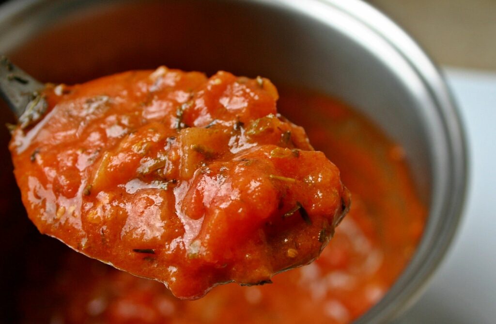 Pasta Napoli - das leckere Basisrezept für Tomatensoße - Vital120